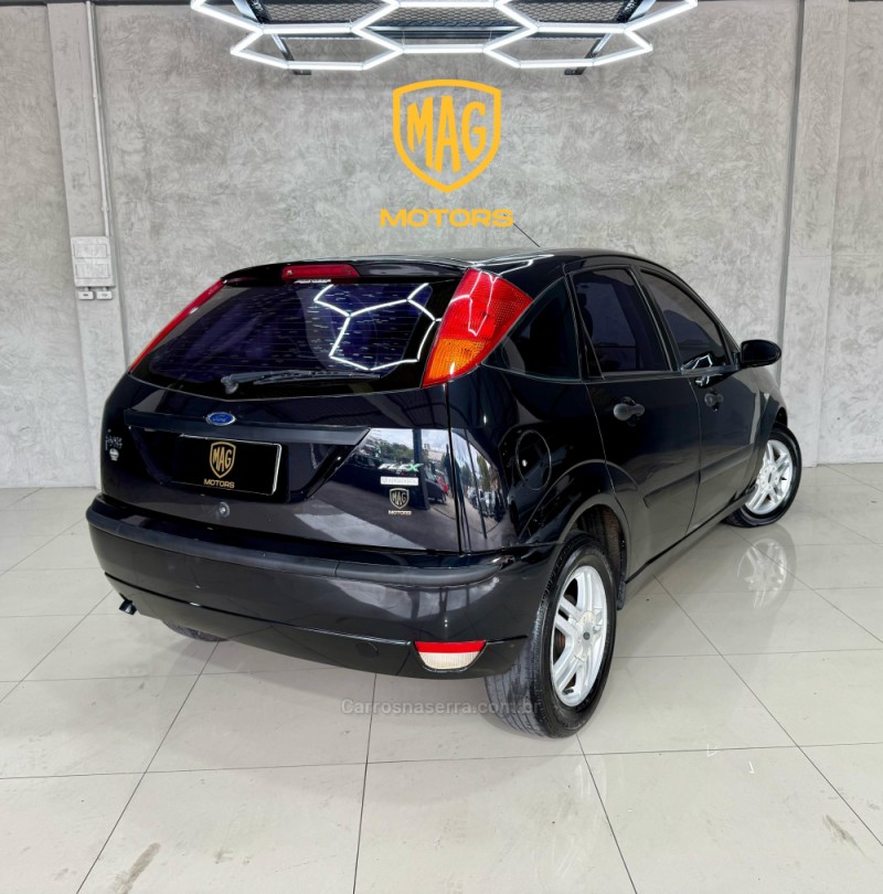 FOCUS 1.6 SE PLUS 16V FLEX 4P MANUAL - 2009 - CAXIAS DO SUL
