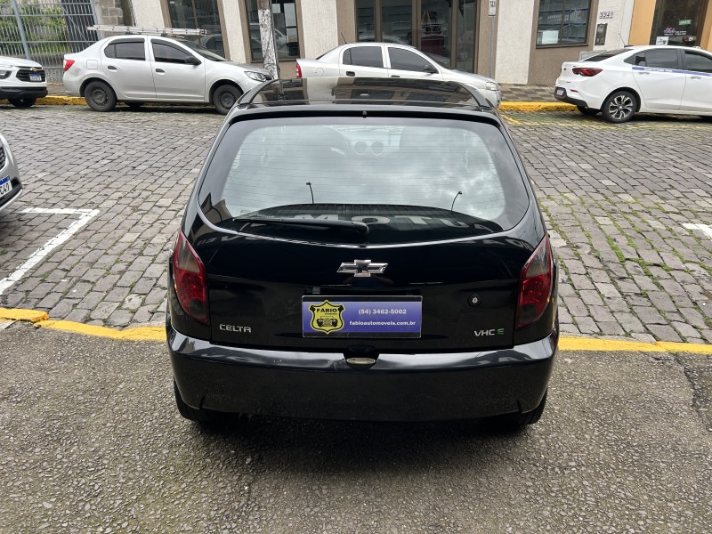 CELTA 1.0 MPFI LS 8V FLEX 4P MANUAL - 2012 - GARIBALDI