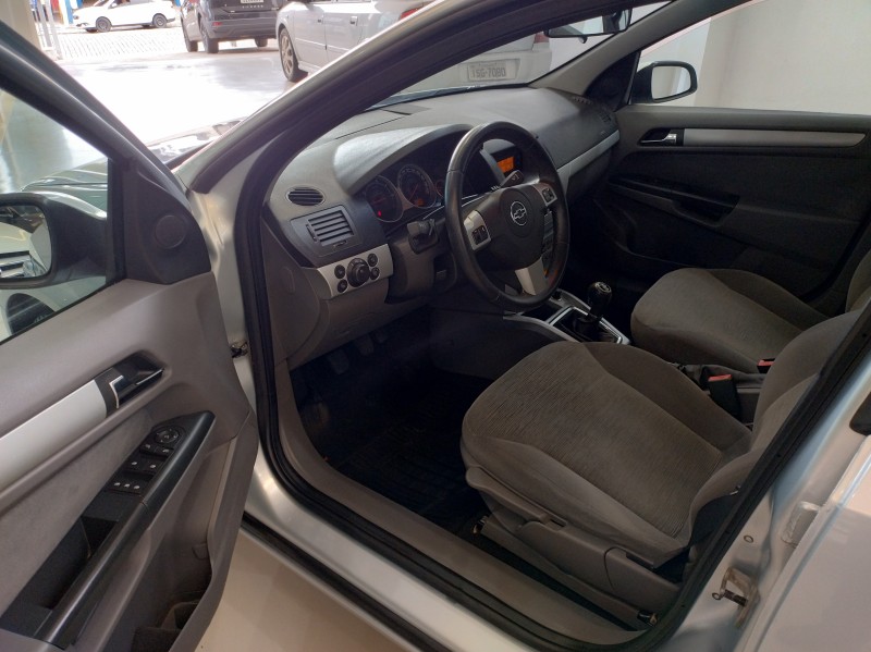 VECTRA 2.0 MPFI ELEGANCE 8V 140CV FLEX 4P MANUAL - 2010 - BENTO GONçALVES