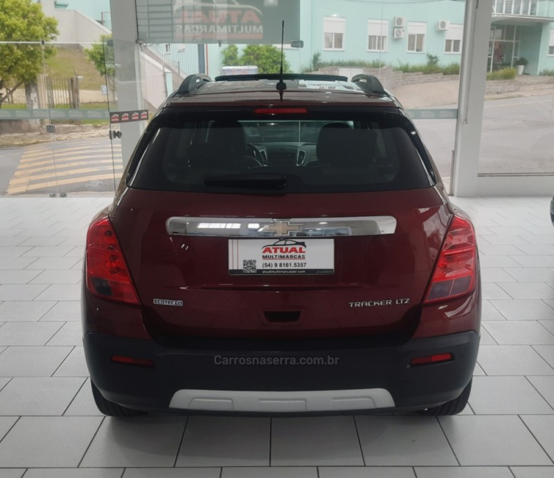 TRACKER 1.8 MPFI LTZ 4X2 16V FLEX 4P AUTOMÁTICO - 2015 - GARIBALDI