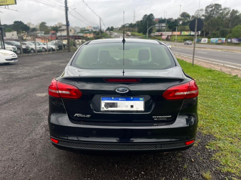 FOCUS 2.0 TITANIUM PLUS SEDAN 16V FLEX 4P AUTOMÁTICO - 2018 - FARROUPILHA