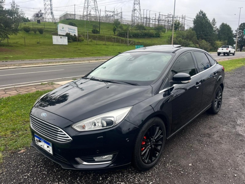 FOCUS 2.0 TITANIUM PLUS SEDAN 16V FLEX 4P AUTOMÁTICO - 2018 - FARROUPILHA