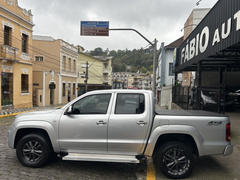 AMAROK 2.0 SE 4X4 CD 16V TURBO INTERCOOLER DIESEL 4P MANUAL