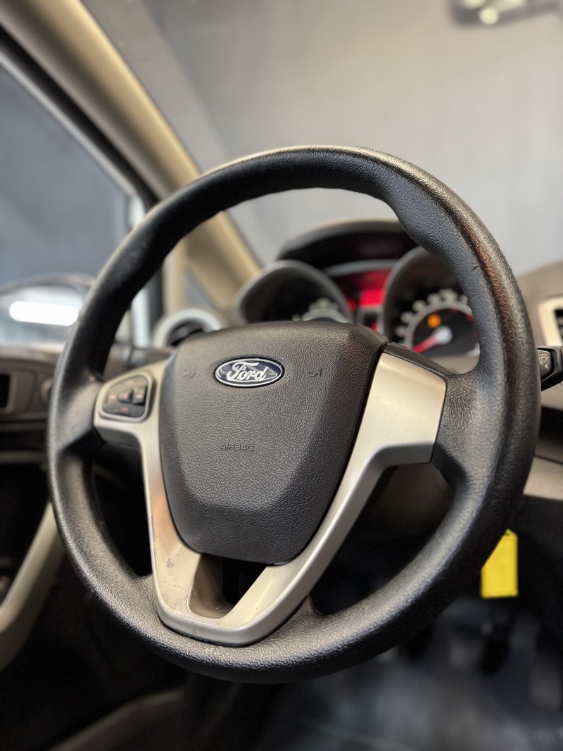 FIESTA 1.6 SE HATCH 16V FLEX 4P MANUAL - 2012 - CAXIAS DO SUL