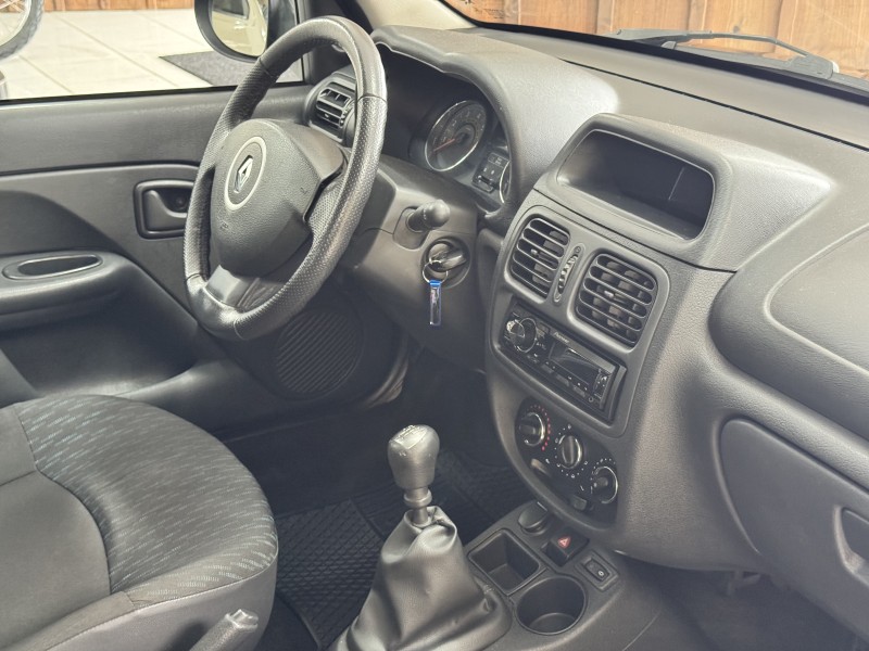 CLIO 1.0 EXPRESSION 16V HI-FLEX 4P MANUAL - 2015 - CAXIAS DO SUL
