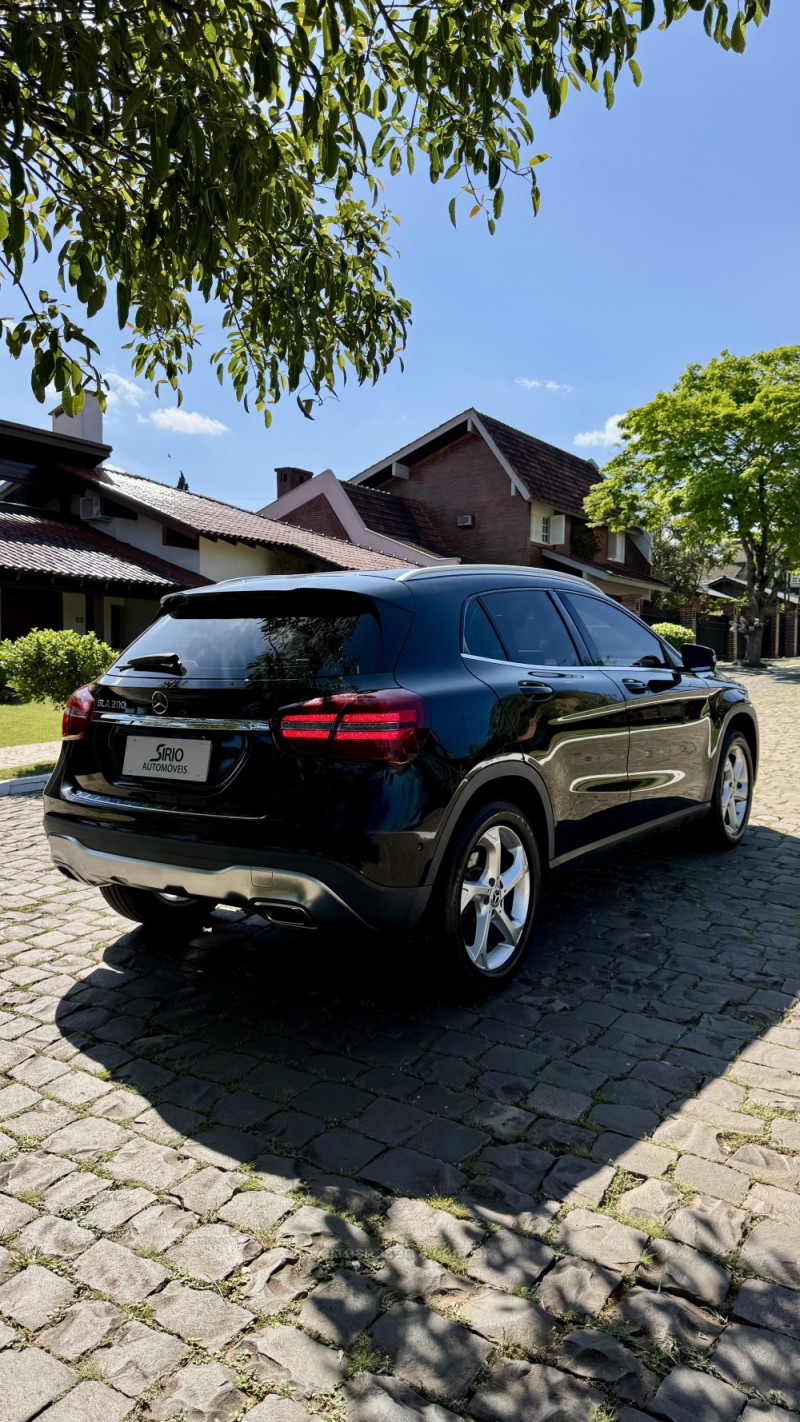 GLA 200 1.6 CGI ADVANCE 16V TURBO GASOLINA 4P AUTOMÁTICO - 2019 - LAJEADO