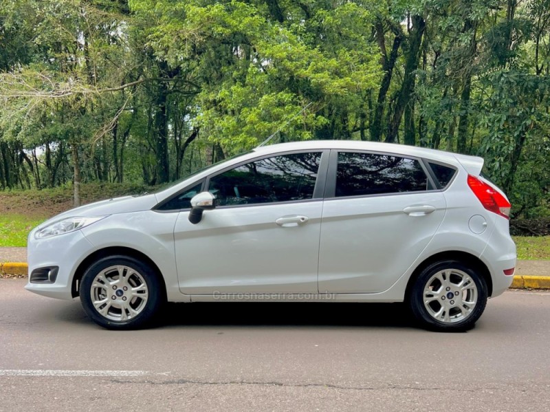 FIESTA 1.6 SE HATCH PLUS 16V FLEX 4P MANUAL - 2014 - BENTO GONçALVES