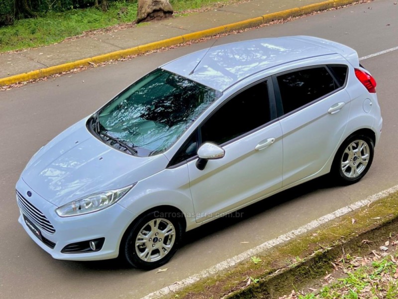 FIESTA 1.6 SE HATCH PLUS 16V FLEX 4P MANUAL - 2014 - BENTO GONçALVES