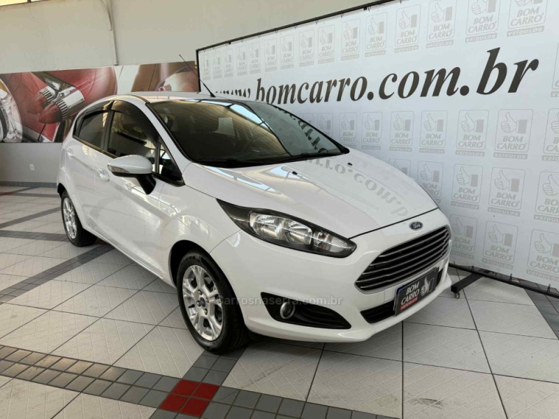 FIESTA 1.0 ECOBOOST TITANIUM HATCH 12V GASOLINA 4P AUTOMÁTICO - 2017 - PORTO ALEGRE
