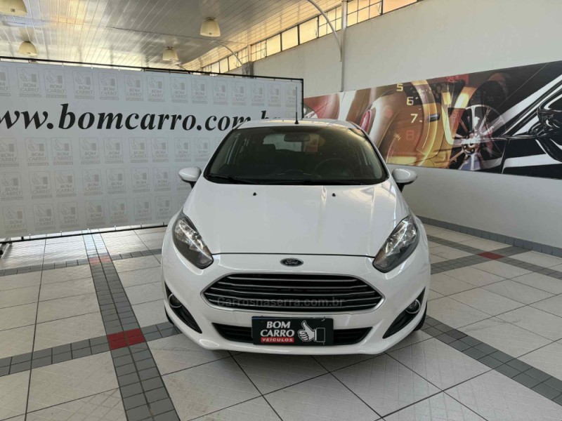 FIESTA 1.0 ECOBOOST TITANIUM HATCH 12V GASOLINA 4P AUTOMÁTICO - 2017 - PORTO ALEGRE