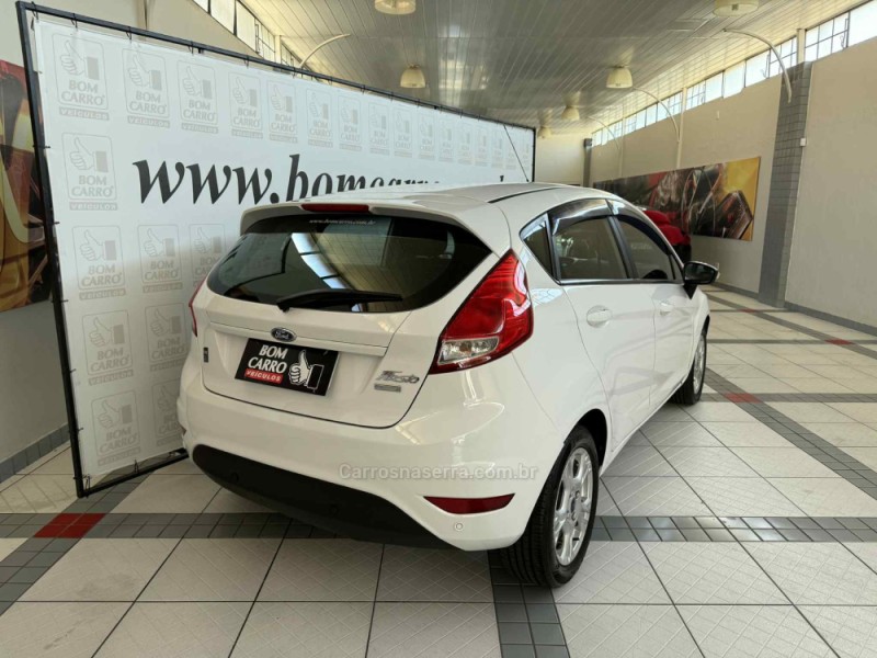 FIESTA 1.0 ECOBOOST TITANIUM HATCH 12V GASOLINA 4P AUTOMÁTICO - 2017 - PORTO ALEGRE