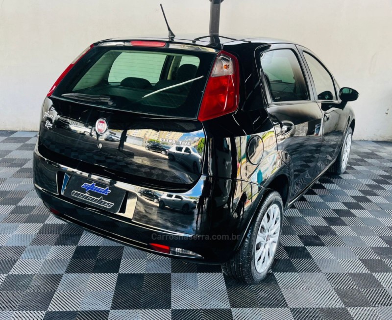 PUNTO 1.4 ATTRACTIVE 8V FLEX 4P MANUAL - 2011 - NOVO HAMBURGO