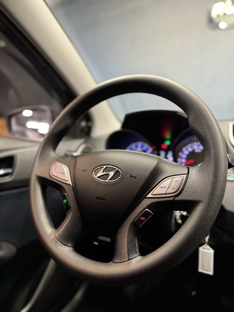 HB20 1.6 COMFORT PLUS 16V FLEX 4P MANUAL - 2015 - CAXIAS DO SUL