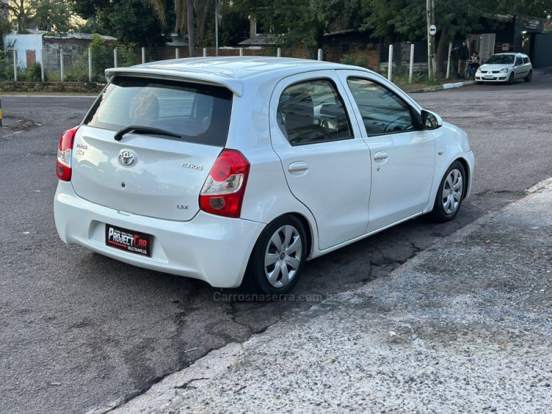 ETIOS 1.3 X 16V FLEX 4P MANUAL - 2017 - NOVO HAMBURGO