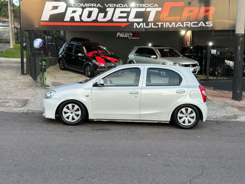 ETIOS 1.3 X 16V FLEX 4P MANUAL