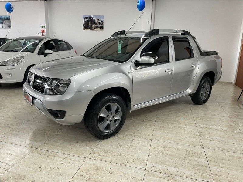 DUSTER OROCH 1.6 16V FLEX DYNAMIQUE 4P MANUAL - 2017 - CAXIAS DO SUL