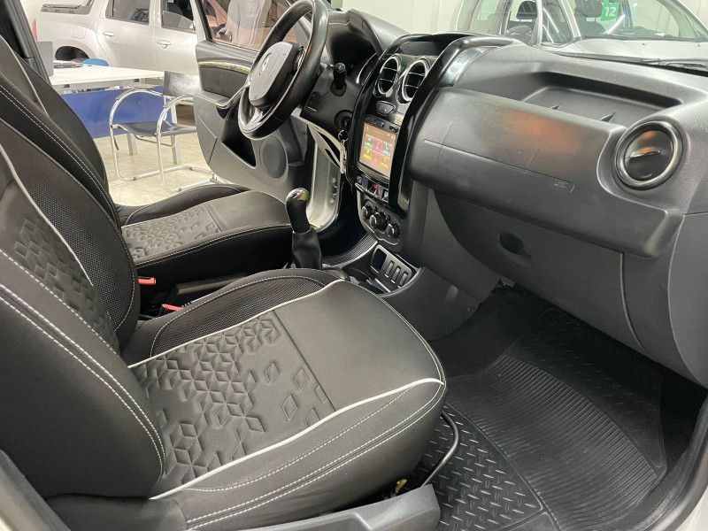 DUSTER OROCH 1.6 16V FLEX DYNAMIQUE 4P MANUAL - 2017 - CAXIAS DO SUL