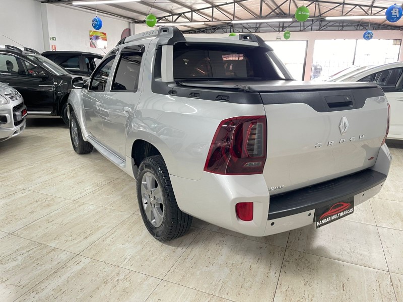 DUSTER OROCH 1.6 16V FLEX DYNAMIQUE 4P MANUAL - 2017 - CAXIAS DO SUL