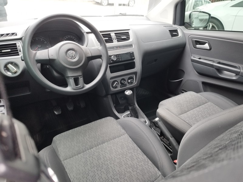 FOX 1.6 MI 8V FLEX 4P MANUAL - 2014 - VERANóPOLIS
