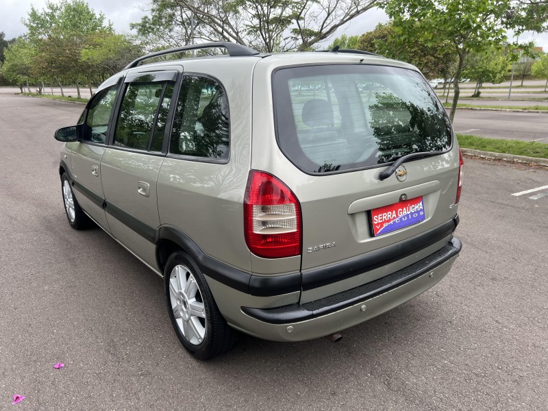 ZAFIRA 2.0 MPFI ELEGANCE 8V FLEX 4P AUTOMÁTICO - 2010 - BENTO GONçALVES
