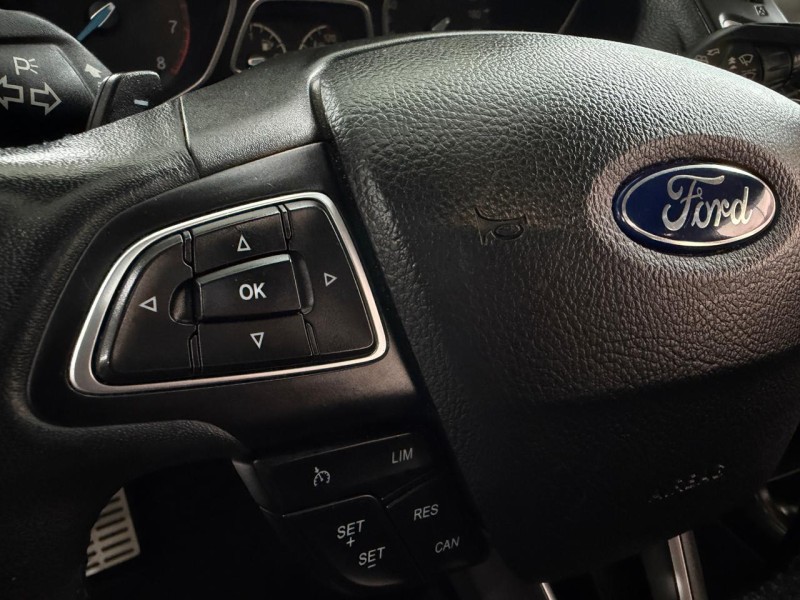 FOCUS 2.0 TITANIUM PLUS 16V FLEX 4P AUTOMÁTICO - 2016 - CAXIAS DO SUL