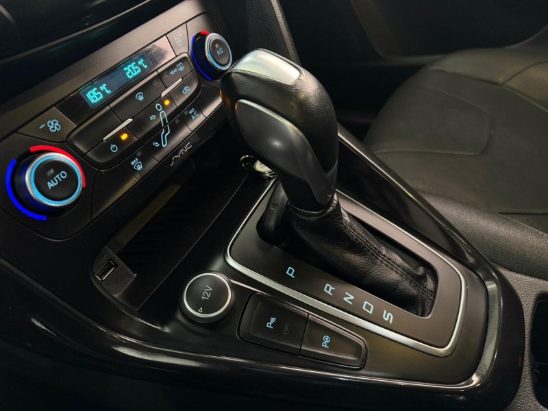 FOCUS 2.0 TITANIUM PLUS 16V FLEX 4P AUTOMÁTICO - 2016 - CAXIAS DO SUL