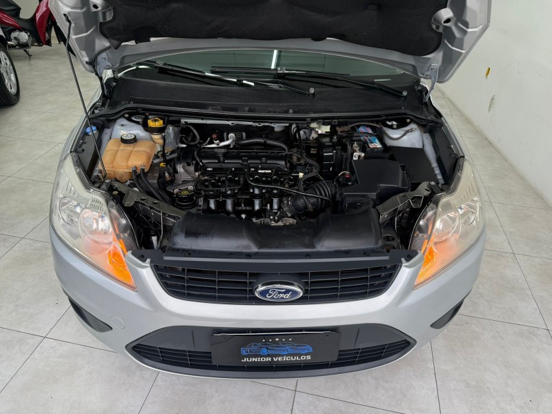 FOCUS 1.6 GLX 16V FLEX 4P MANUAL - 2011 - BENTO GONçALVES