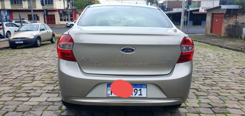 KA 1.5 SE SEDAN 16V FLEX 4P MANUAL - 2017 - CAXIAS DO SUL