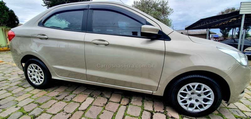 KA 1.5 SE SEDAN 16V FLEX 4P MANUAL - 2017 - CAXIAS DO SUL