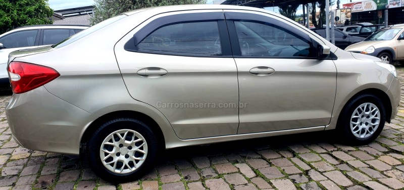 KA 1.5 SE SEDAN 16V FLEX 4P MANUAL - 2017 - CAXIAS DO SUL