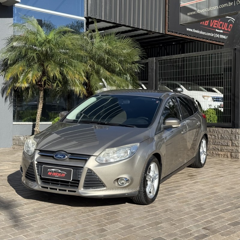 FOCUS 2.0 SE FASTBACK 16V FLEX 4P AUTOMÁTICO