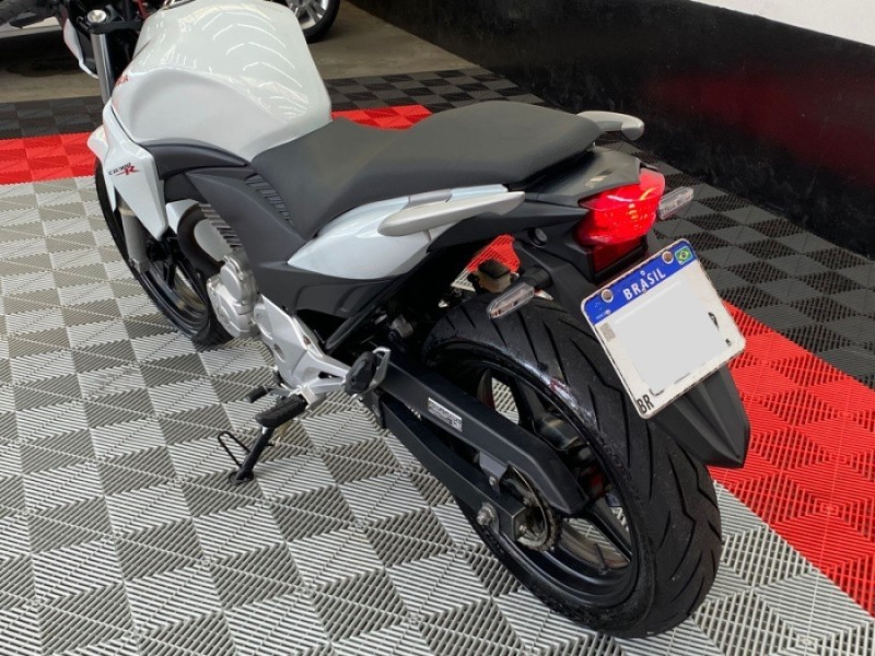 CB 300R ABS - 2015 - CAXIAS DO SUL
