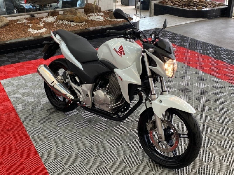 CB 300R ABS - 2015 - CAXIAS DO SUL