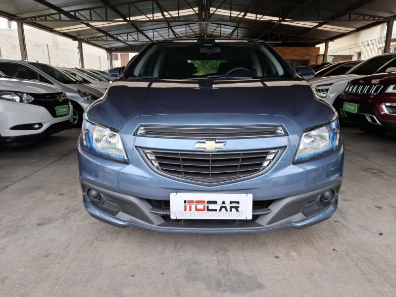 ONIX 1.4 MPFI LT 8V FLEX 4P MANUAL - 2015 - GARIBALDI