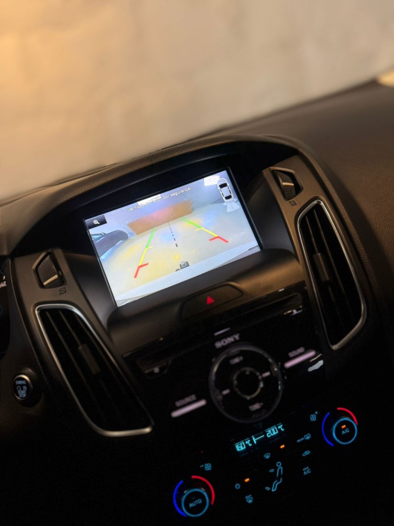FOCUS 2.0 TITANIUM 16V FLEX 4P AUTOMÁTICO - 2016 - CAXIAS DO SUL