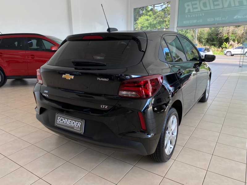 ONIX 1.0 LTZ 12V TURBO FLEX 4P AUTOMÁTICO - 2023 - NOVA PETRóPOLIS