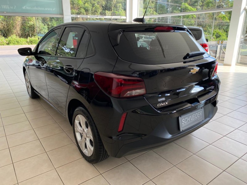 ONIX 1.0 LTZ 12V TURBO FLEX 4P AUTOMÁTICO - 2023 - NOVA PETRóPOLIS