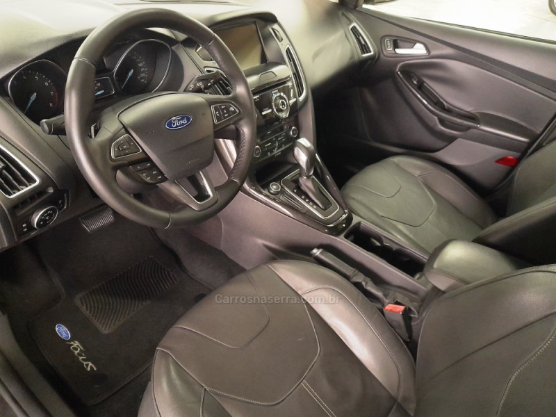 FOCUS 2.0 TITANIUM FASTBACK 16V FLEX 4P AUTOMÁTICO - 2016 - CAXIAS DO SUL