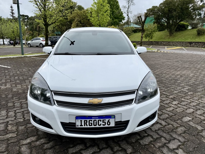VECTRA 2.0 MPFI GT-X HATCH 8V FLEX 4P MANUAL - 2011 - CAXIAS DO SUL
