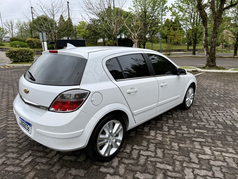 VECTRA 2.0 MPFI GT-X HATCH 8V FLEX 4P MANUAL - 2011 - CAXIAS DO SUL