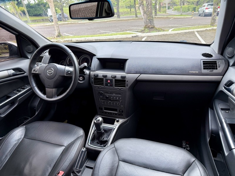 VECTRA 2.0 MPFI GT-X HATCH 8V FLEX 4P MANUAL - 2011 - CAXIAS DO SUL