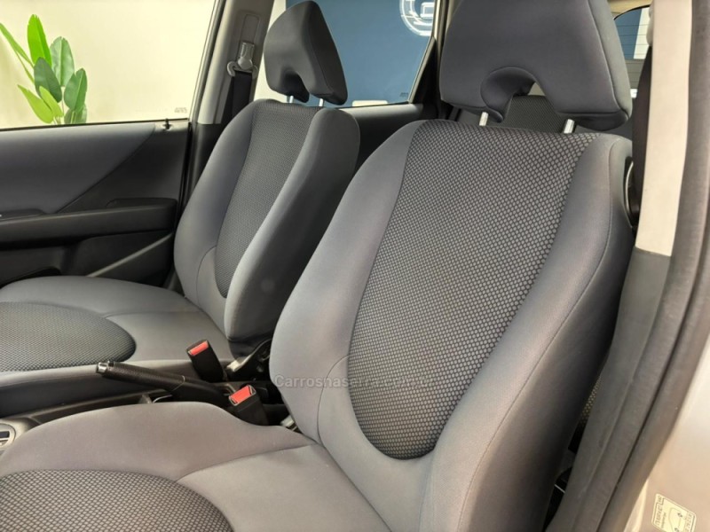 FIT 1.4 LXL 8V GASOLINA 4P AUTOMÁTICO - 2007 - CARLOS BARBOSA