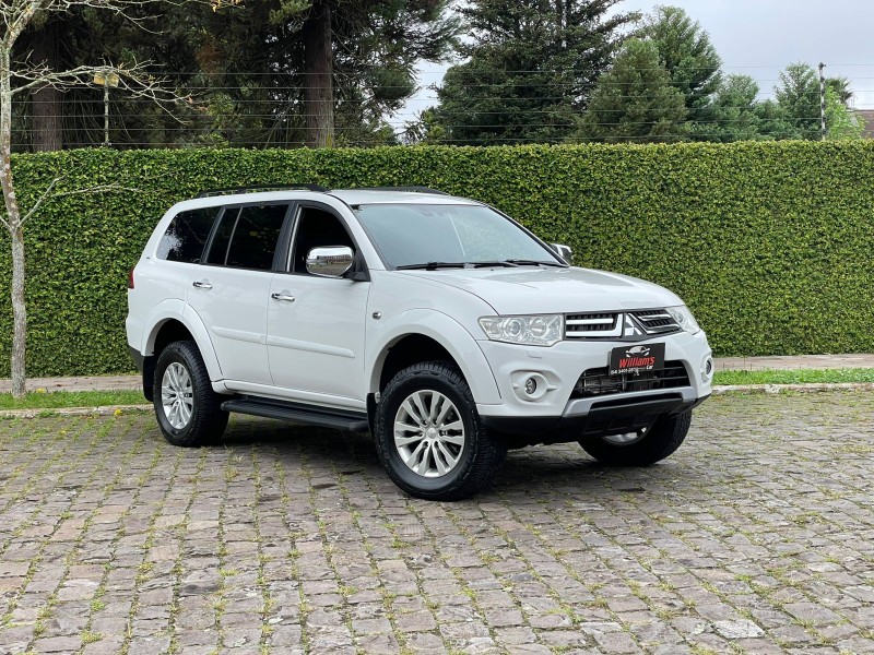 PAJERO DAKAR 3.2 HPE 4X4 7 LUGARES 16V TURBO INTERCOOLER DIESEL 4P AUTOMÁTICO