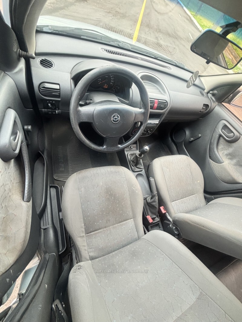 CORSA 1.0 MPFI MAXX 8V FLEX 4P MANUAL - 2006 - CARLOS BARBOSA