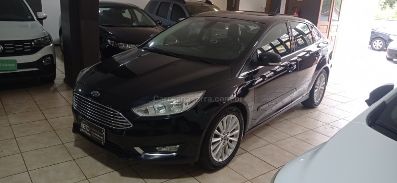FOCUS 2.0 TITANIUM PLUS 16V FLEX 4P AUTOMÁTICO - 2017 - CAXIAS DO SUL