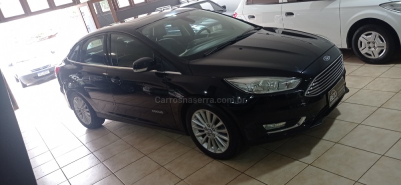 FOCUS 2.0 TITANIUM PLUS 16V FLEX 4P AUTOMÁTICO - 2017 - CAXIAS DO SUL