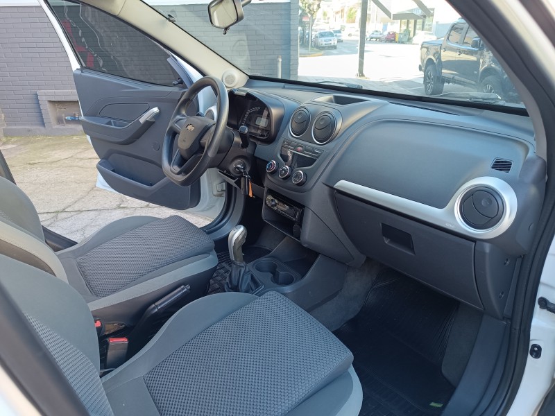 MONTANA 1.4 MPFI LS CS 8V FLEX 2P MANUAL - 2015 - FLORES DA CUNHA