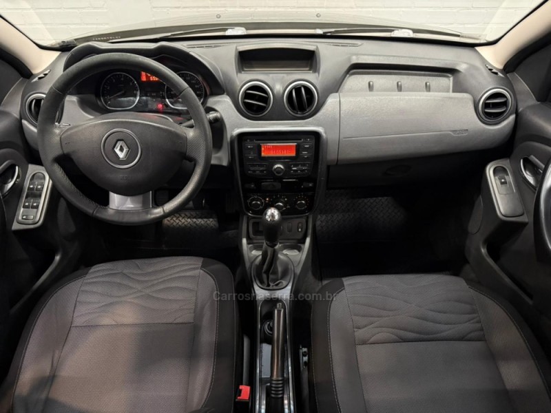 DUSTER 1.6 DYNAMIQUE 4X2 16V FLEX 4P MANUAL - 2013 - CAXIAS DO SUL