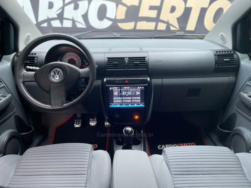 SPACEFOX 1.6 MI TREND 8V FLEX 4P MANUAL - 2010 - NOVO HAMBURGO