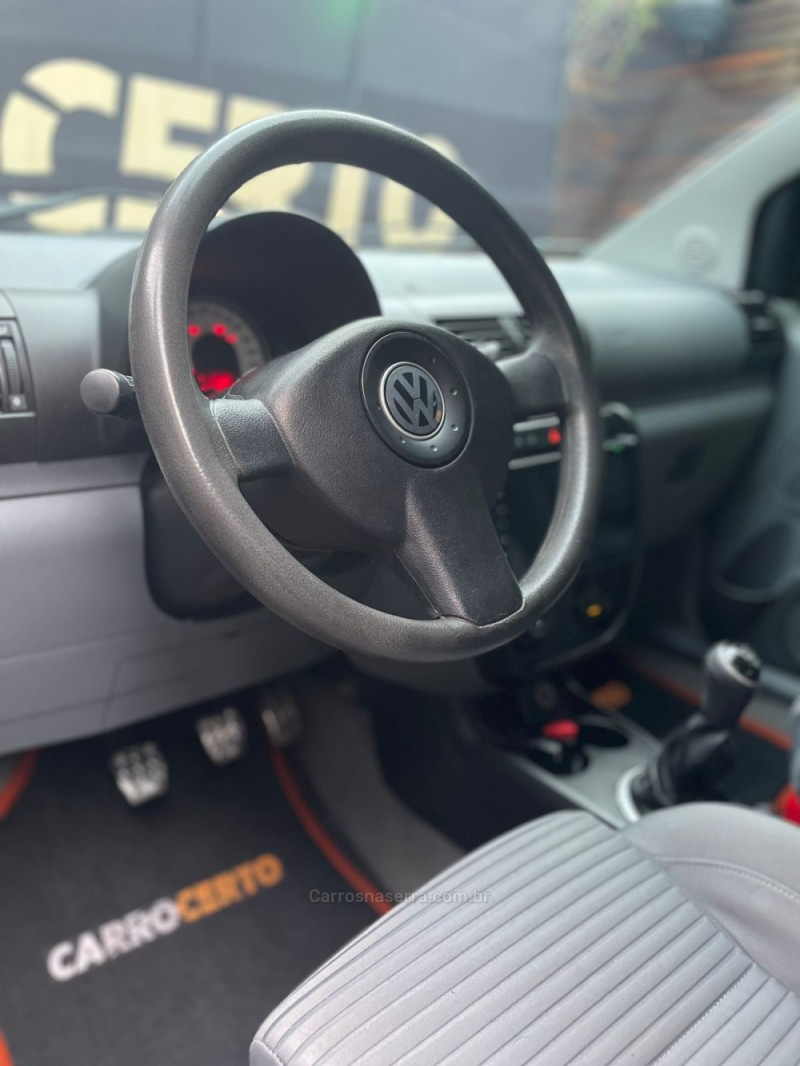 SPACEFOX 1.6 MI TREND 8V FLEX 4P MANUAL - 2010 - NOVO HAMBURGO